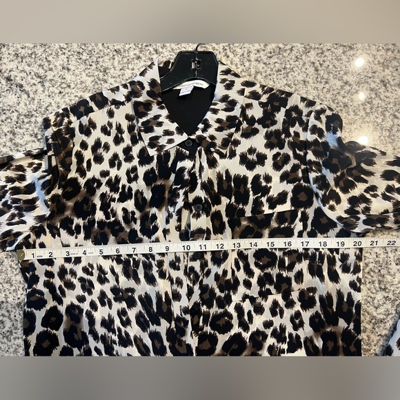 Diane Von Furstenberg Animal Print Long Sleeve Shirt Dress Size 10 - Picture 4 of 7